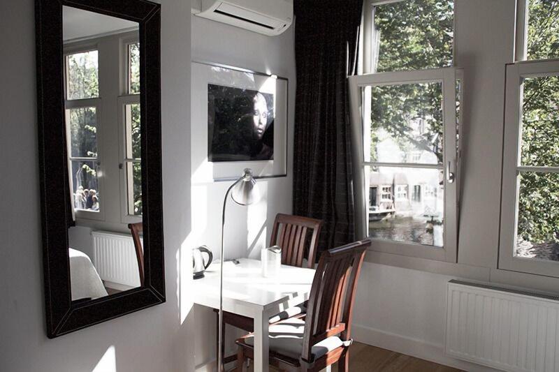 Velvetamsterdam image