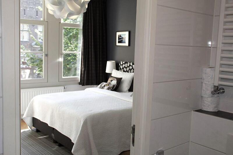 Velvetamsterdam image