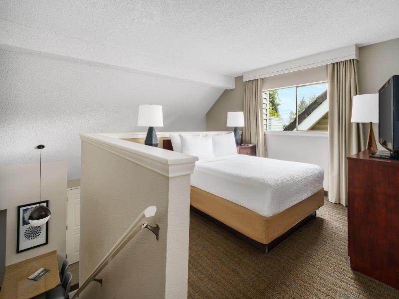 SUITE TWO DOUBLE BEDS — photo 7