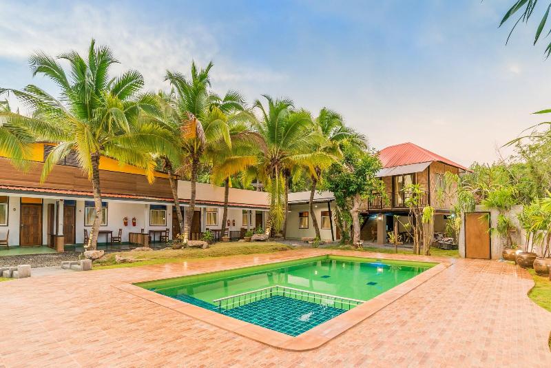 Aonang Privacy Resort image
