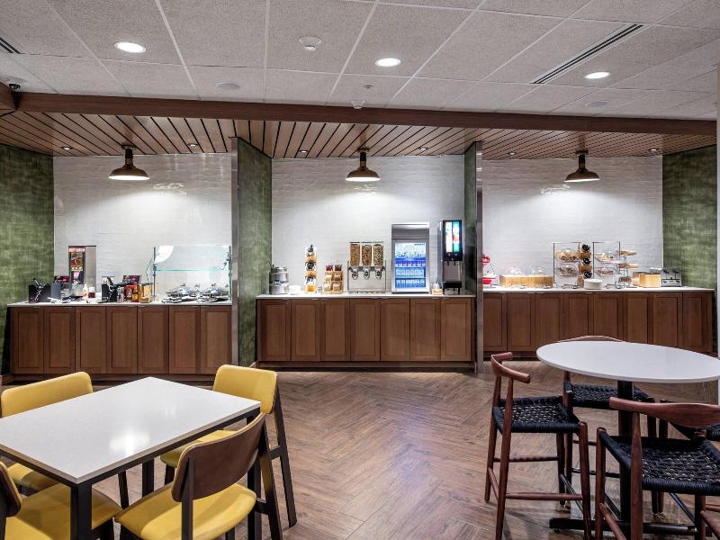 Fairfield Inn & Suites by Marriott Little Rock Air