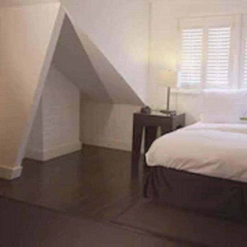 Hotel Royal image