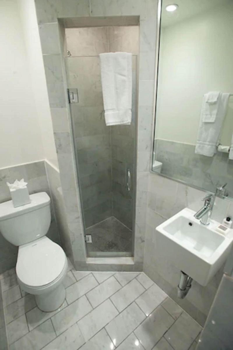 Hotel Royal image