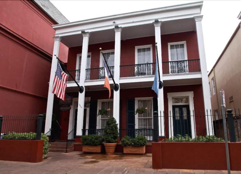 Le Richelieu In The French Quarter image