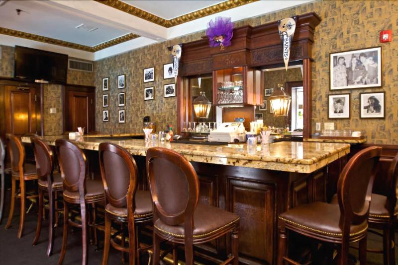 Le Richelieu In The French Quarter image