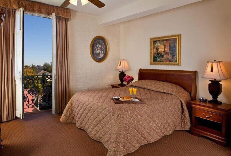 Le Richelieu In The French Quarter image