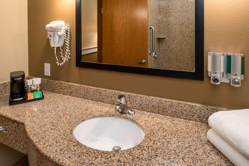 Surestay Plus By Best Western Kennewick Tri-Cities image
