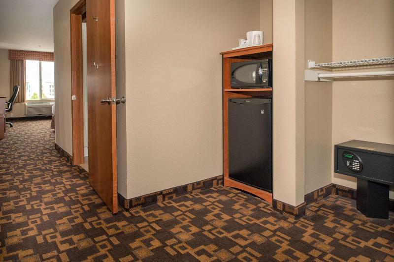 Surestay Plus By Best Western Kennewick Tri-Cities image