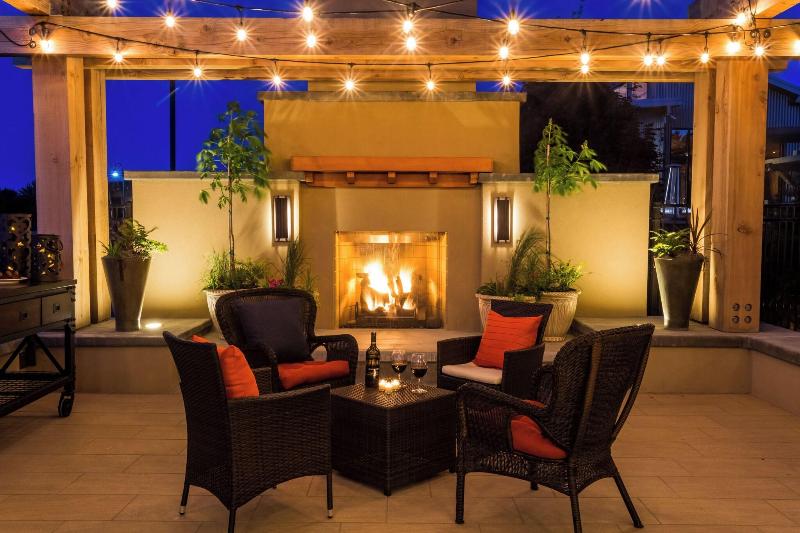 The Lodge At Columbia Point image