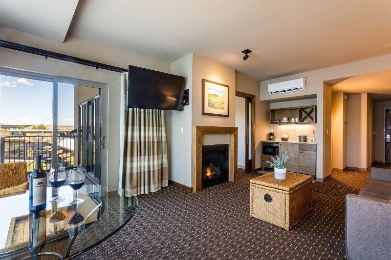 The Lodge At Columbia Point image
