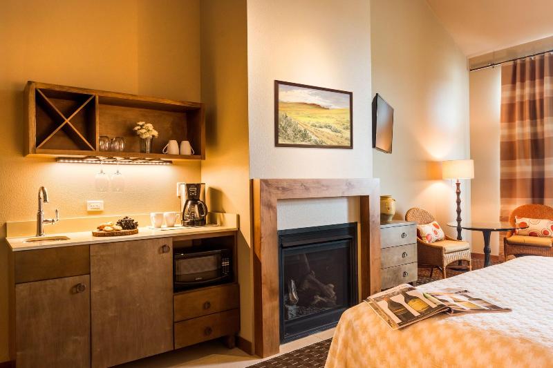 The Lodge At Columbia Point image