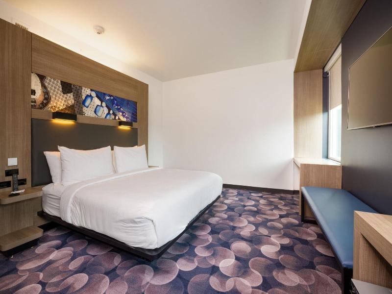 Aloft Austin Airport image