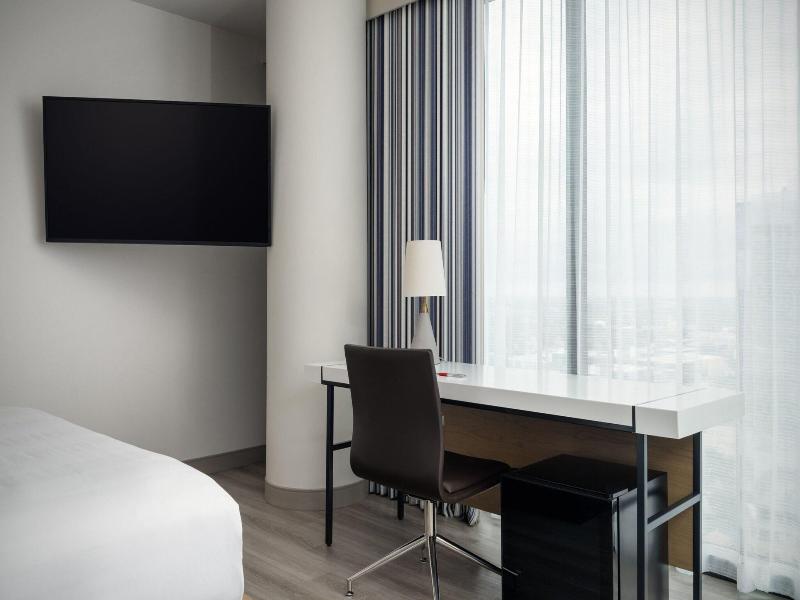 Austin Marriott Downtown image