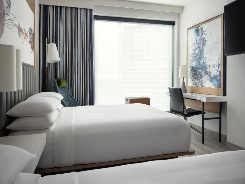 Austin Marriott Downtown image