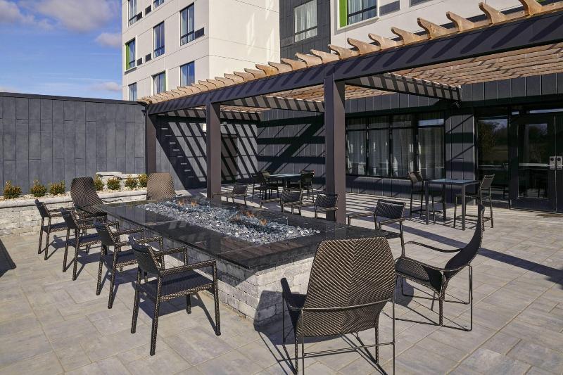 Courtyard By Marriott Jackson image