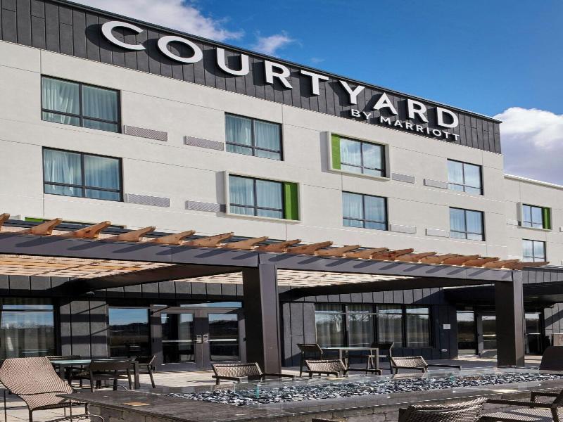 Courtyard By Marriott Jackson