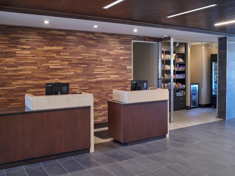 Courtyard By Marriott Jackson
