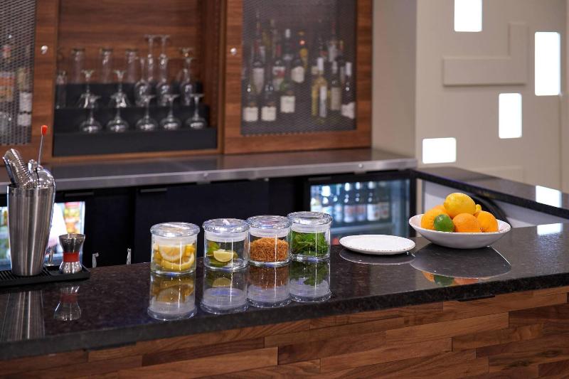 Courtyard By Marriott Jackson image
