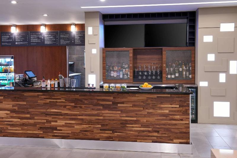 Courtyard By Marriott Jackson image