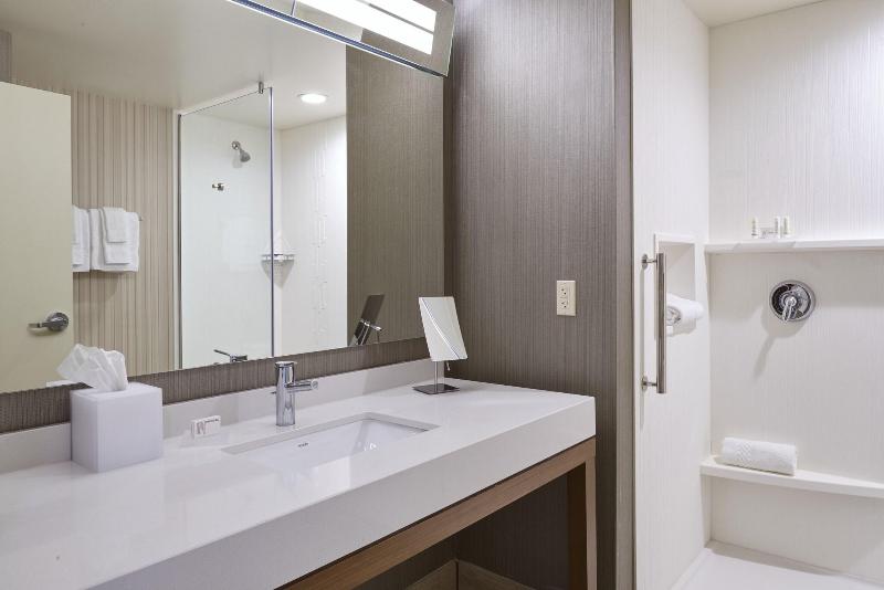 Courtyard By Marriott Jackson image