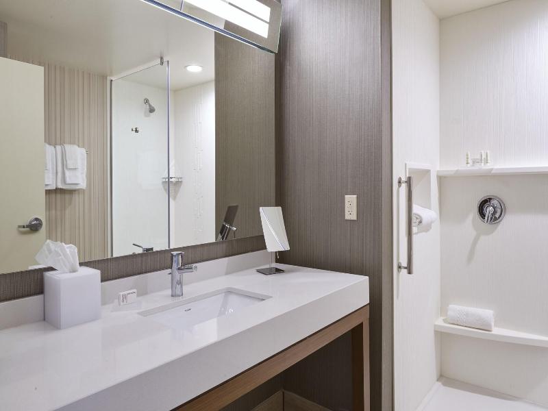 Courtyard By Marriott Jackson image