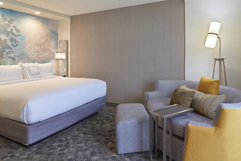 Courtyard By Marriott Jackson image