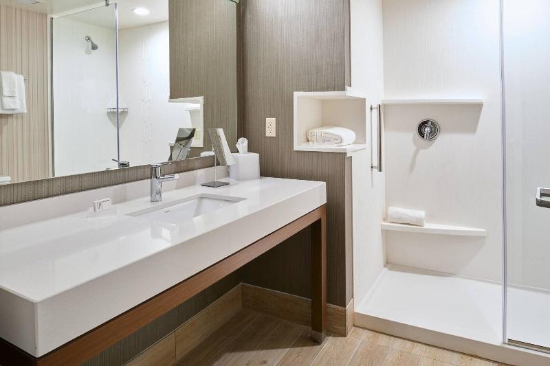 Courtyard By Marriott Jackson image