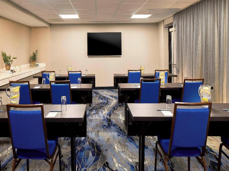 Fairfield Inn & Suites by Marriott Albany Airport image