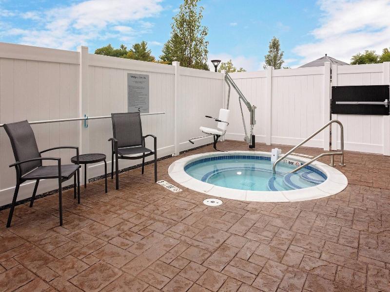 Fairfield Inn & Suites by Marriott Queensbury Glen image