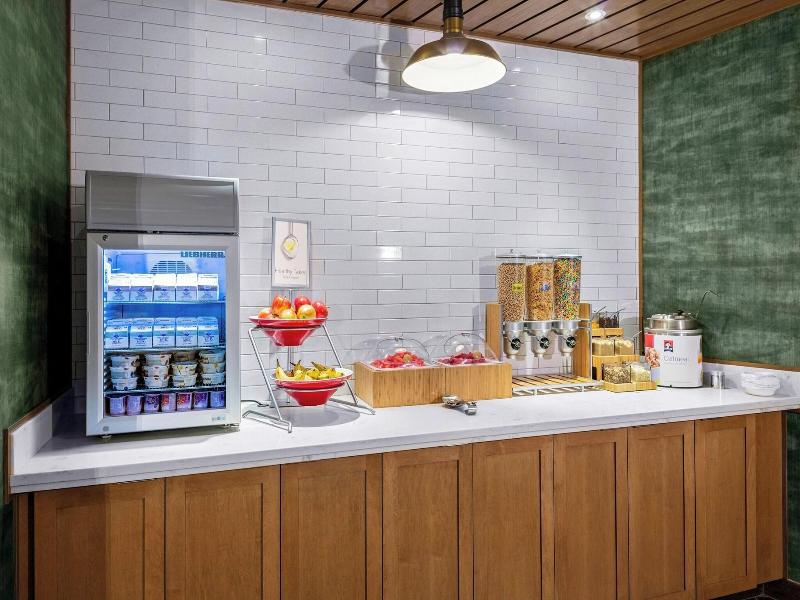 Fairfield Inn & Suites by Marriott Queensbury Glen image
