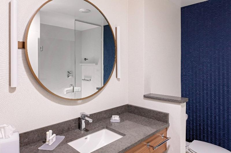Fairfield Inn & Suites by Marriott Queensbury Glen image