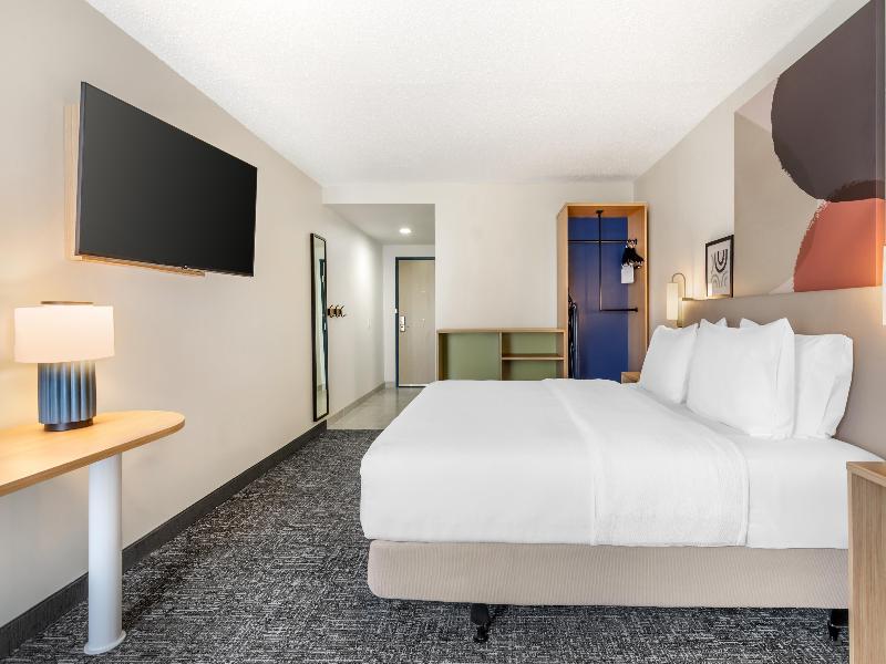 Spark by Hilton Roanoke Airport image