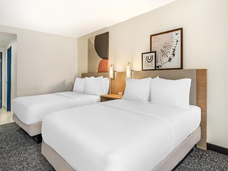 Spark by Hilton Roanoke Airport image