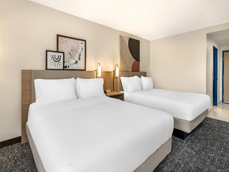 Spark by Hilton Roanoke Airport image