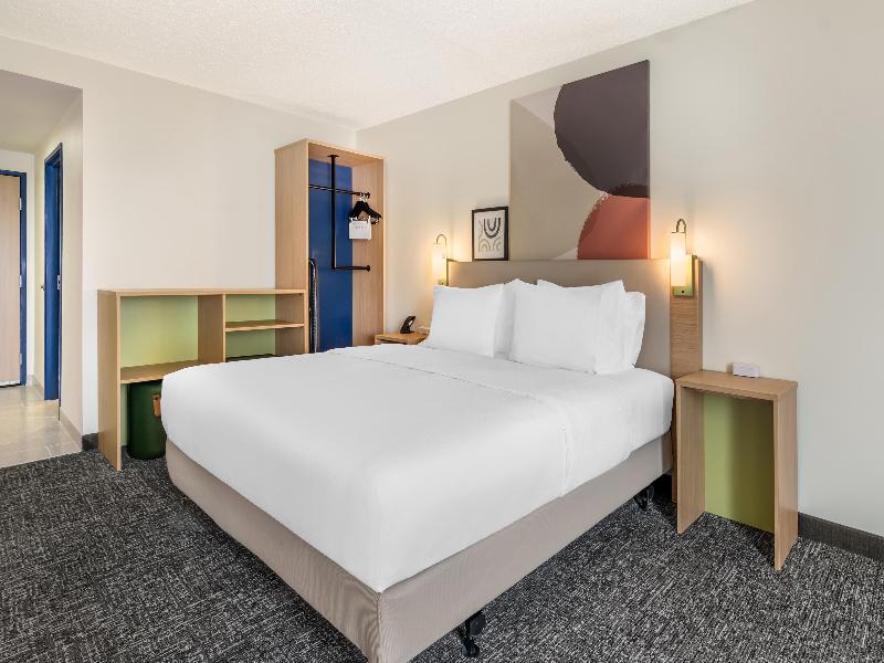 Spark by Hilton Roanoke Airport image