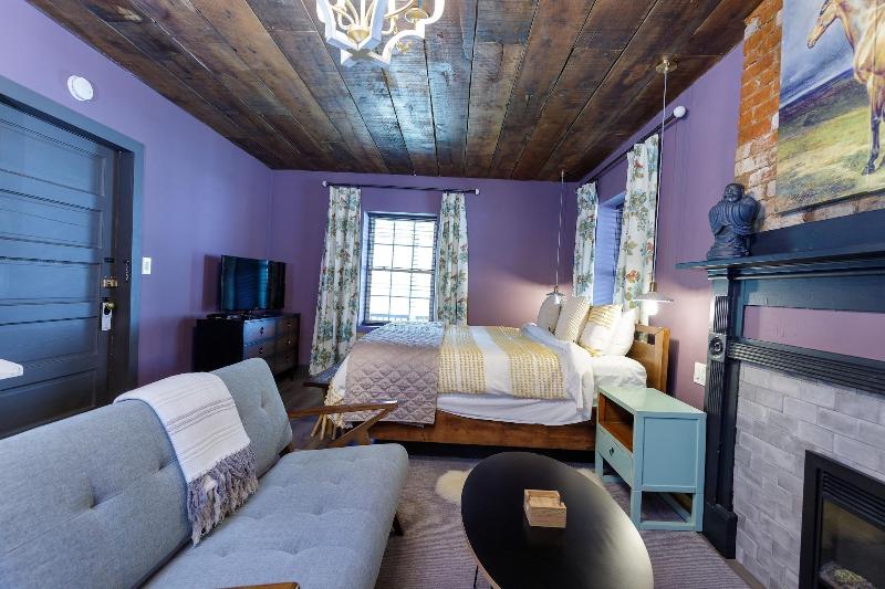 The Inn At Warm Springs image