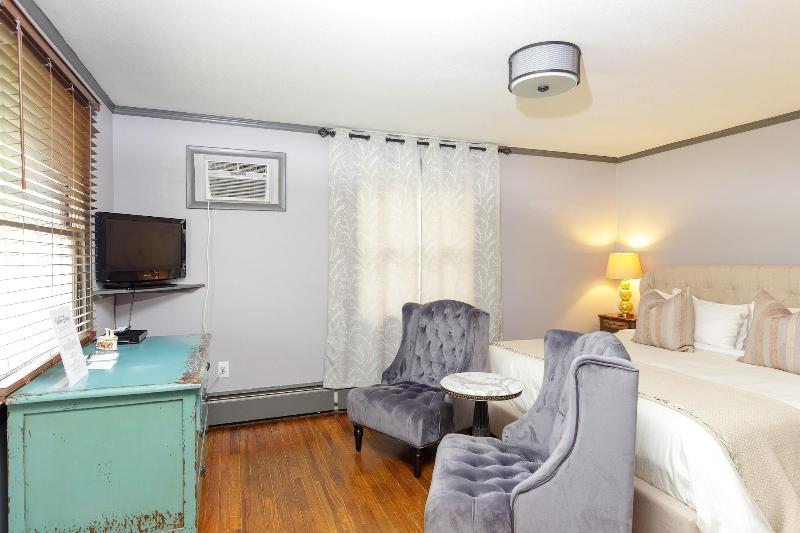 The Inn At Warm Springs image
