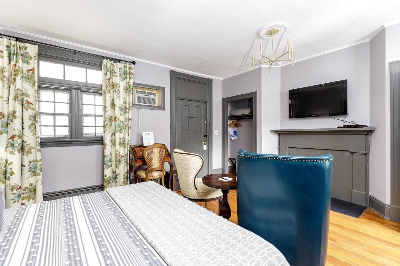 The Inn At Warm Springs image