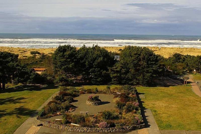 Gold Beach Inn image