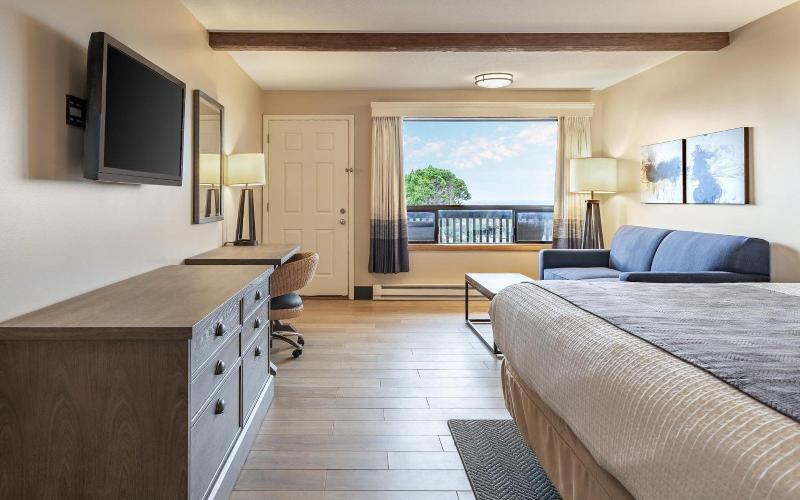 Gold Beach Inn image 8