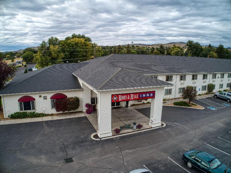 Rory & Ryan Inn image