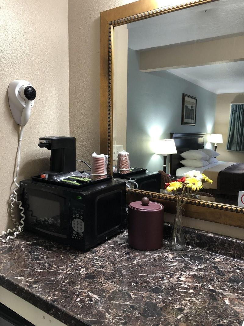 Valueinn Motel image
