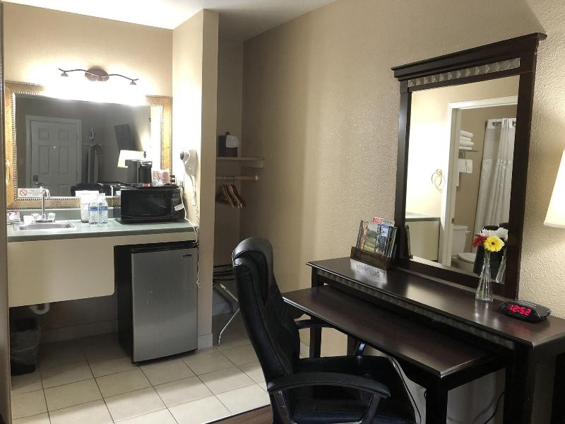 Valueinn Motel image