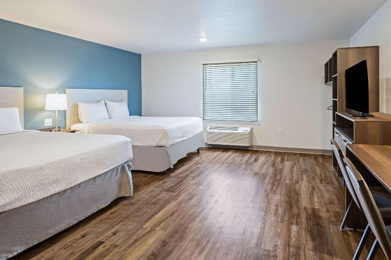 Woodspring Suites Davenport Quad Cities image