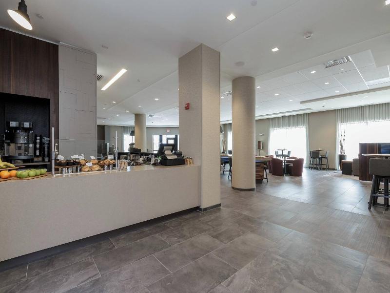 Courtyard By Marriott South Bend Downtown image