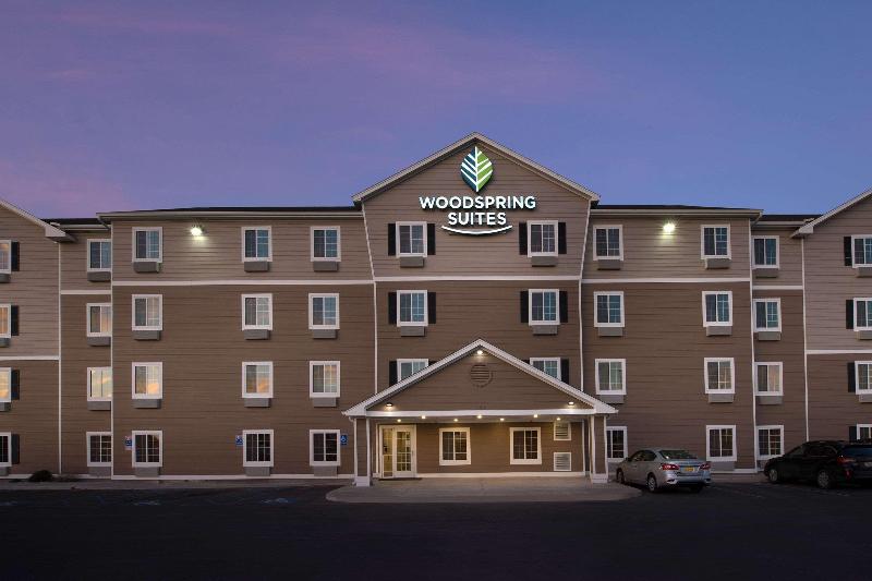 Woodspring Suites Hobbs