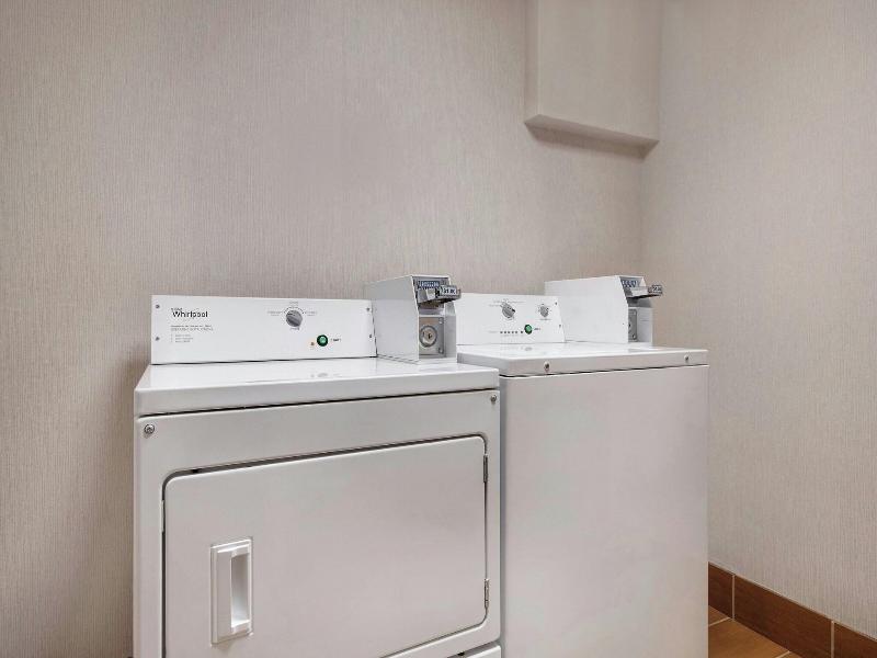 Fairfield Inn & Suites by Marriott Rochester West/ image