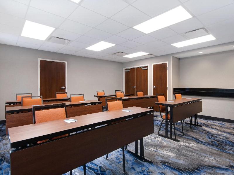 Fairfield Inn & Suites by Marriott Rochester West/ image
