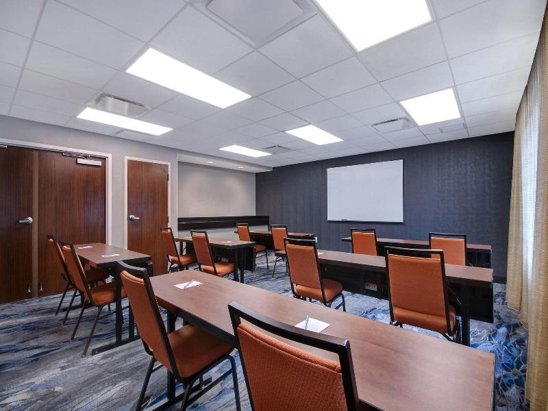 Fairfield Inn & Suites by Marriott Rochester West/ image