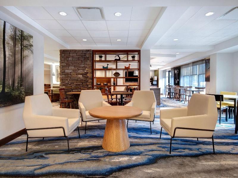 Fairfield Inn & Suites by Marriott Rochester West/ image